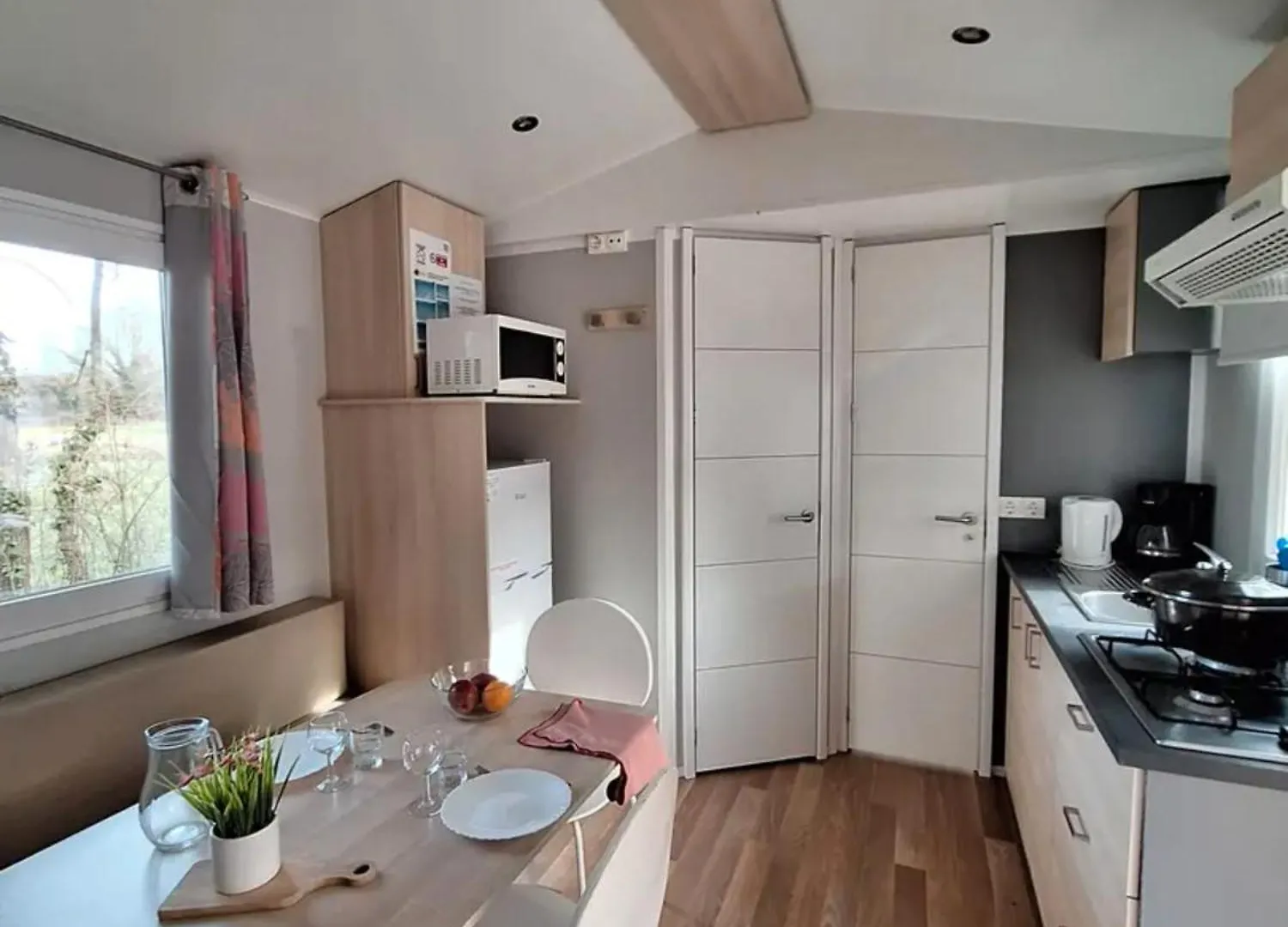 Camping Les Rives D'Auzon Mobil-Home 4 Pers Lavilledieu