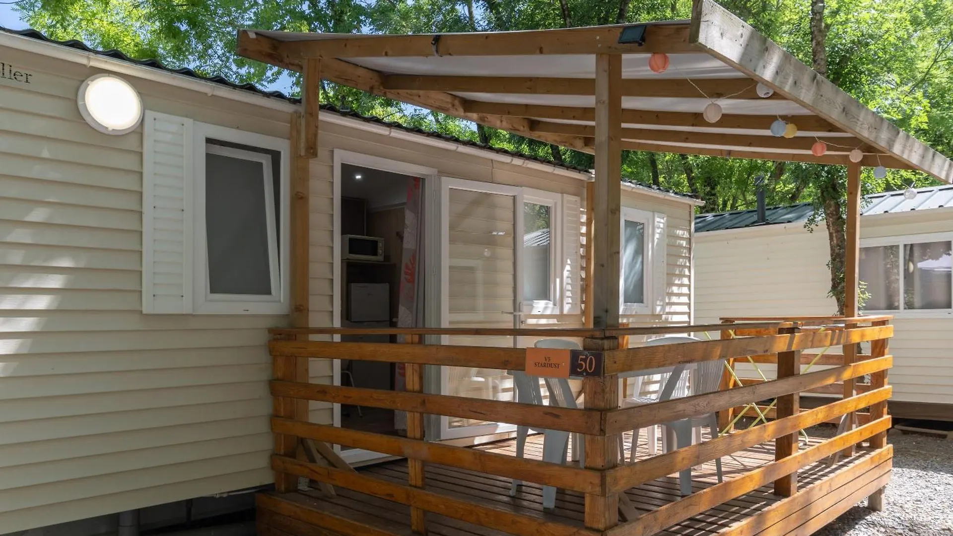 Camping Les Rives D'Auzon Mobil-Home 4 Pers Lavilledieu